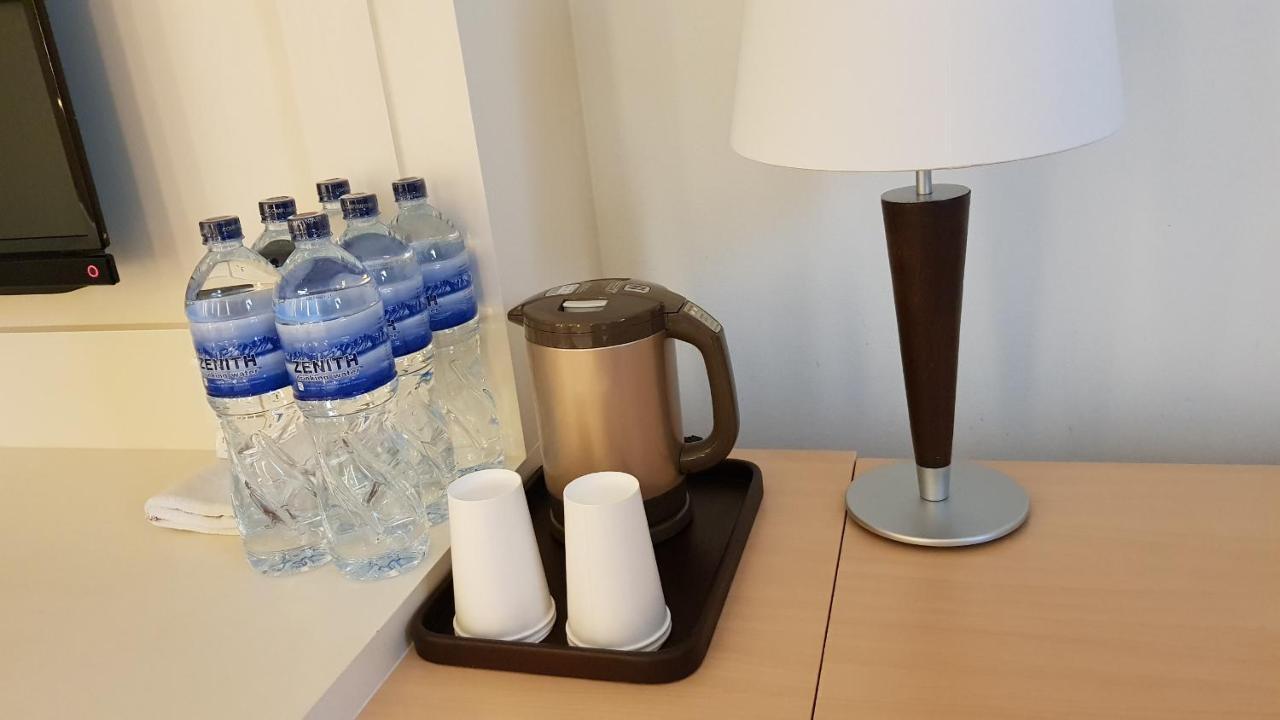 Zenith Sukhumvit Hotel Бангкок Экстерьер фото