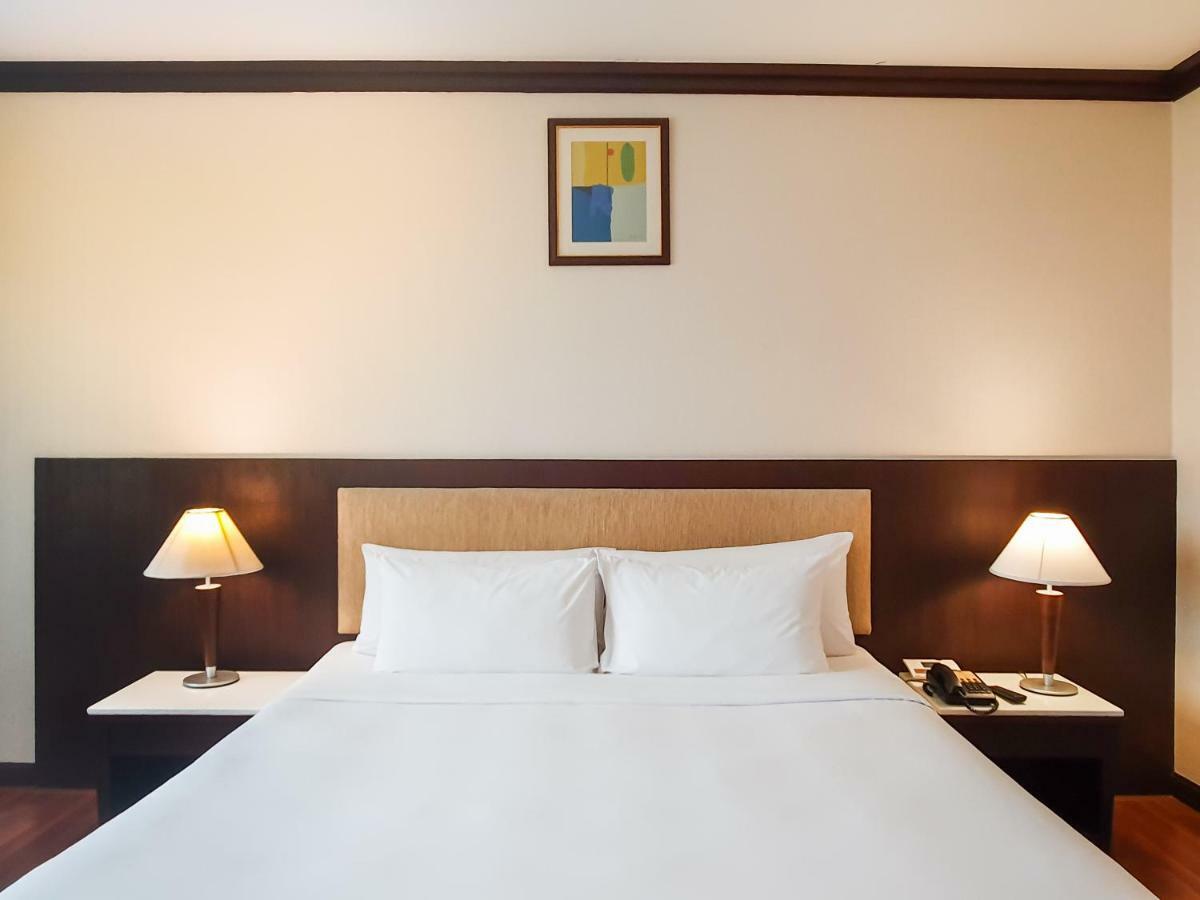 Zenith Sukhumvit Hotel Бангкок Экстерьер фото